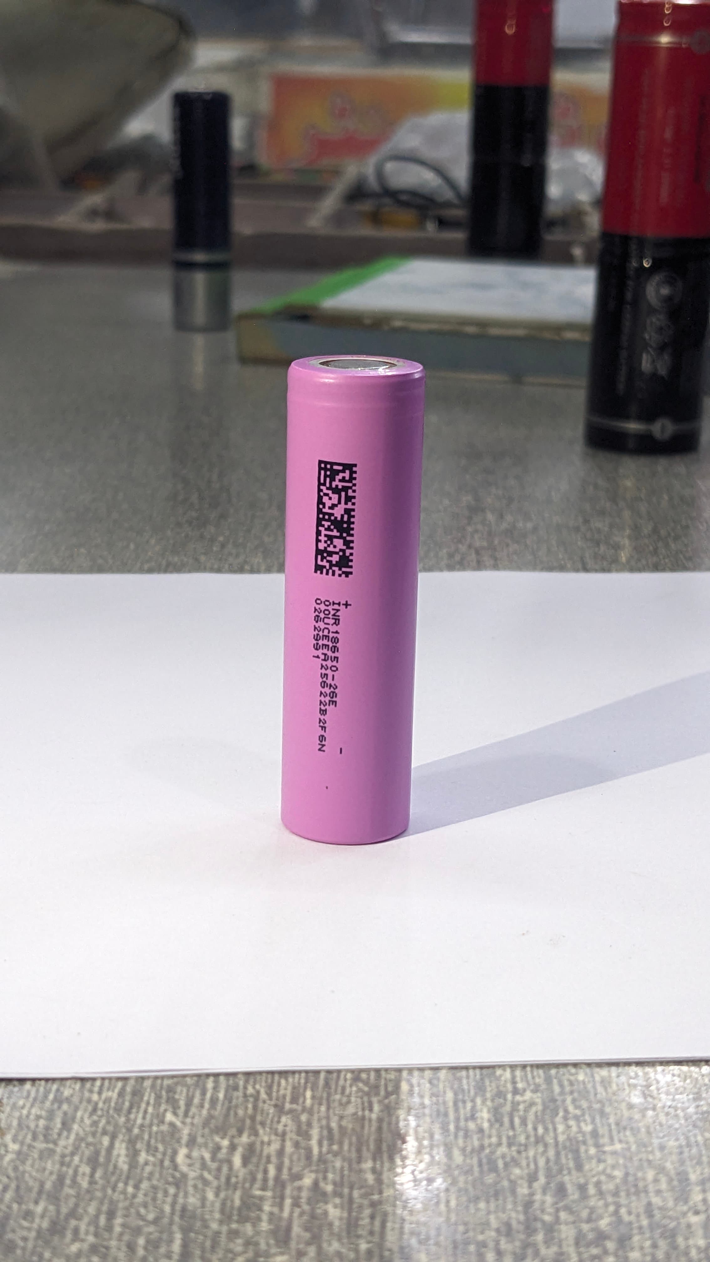 BTW INR18650-26EC 3.7V 2600mAh Li-ion Cell photo